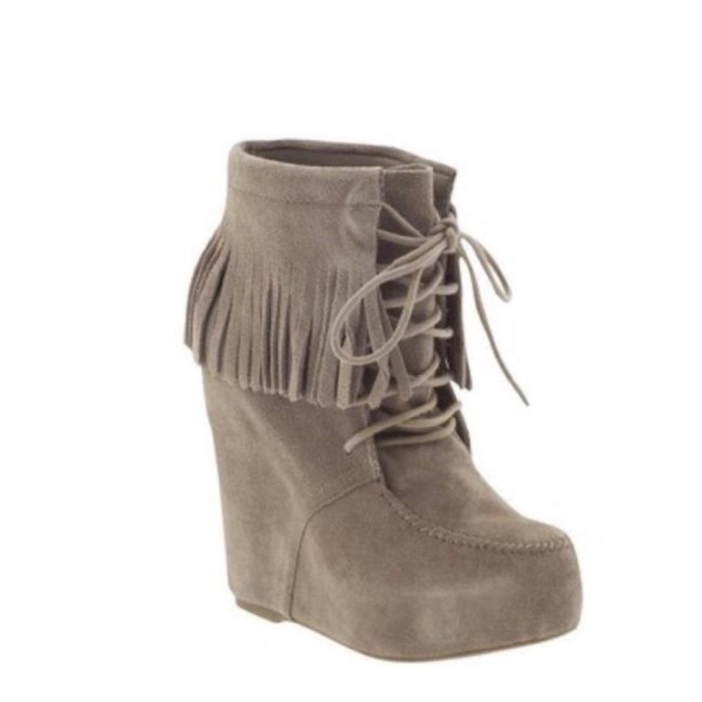 Steve Madden Armory Fringe Wedge Booties 8